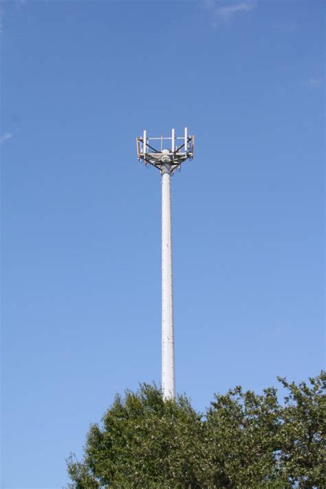 Council support for proposed cell tower